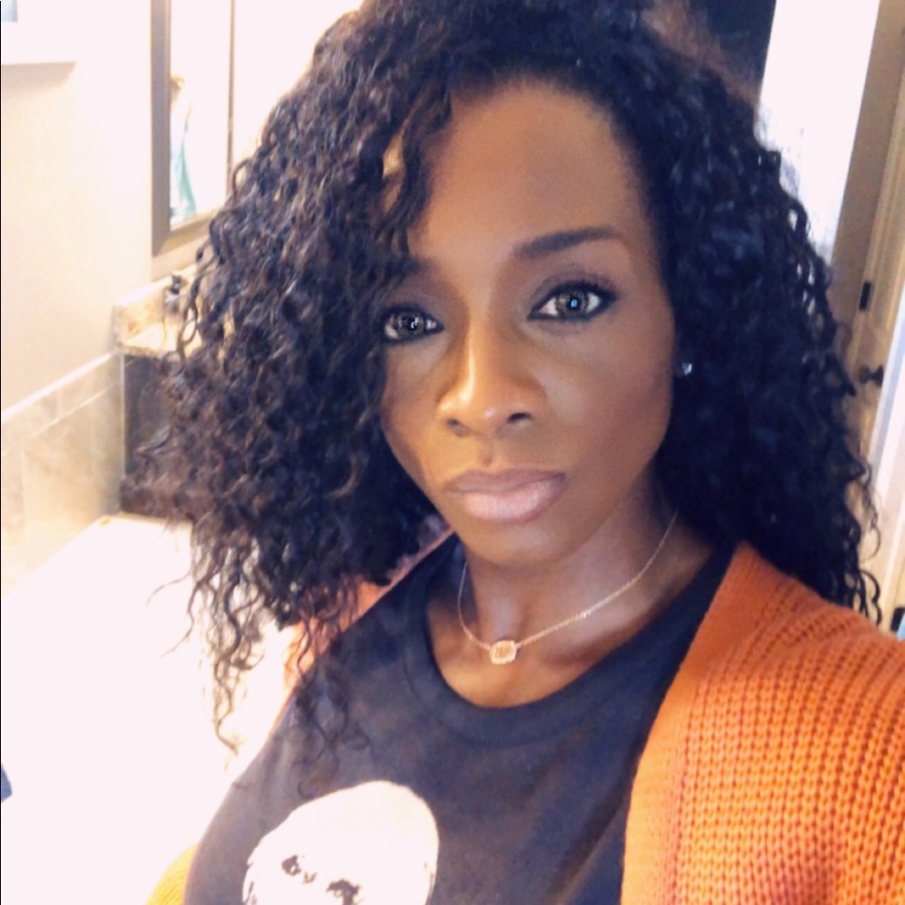 Meet your Posher, Daphne